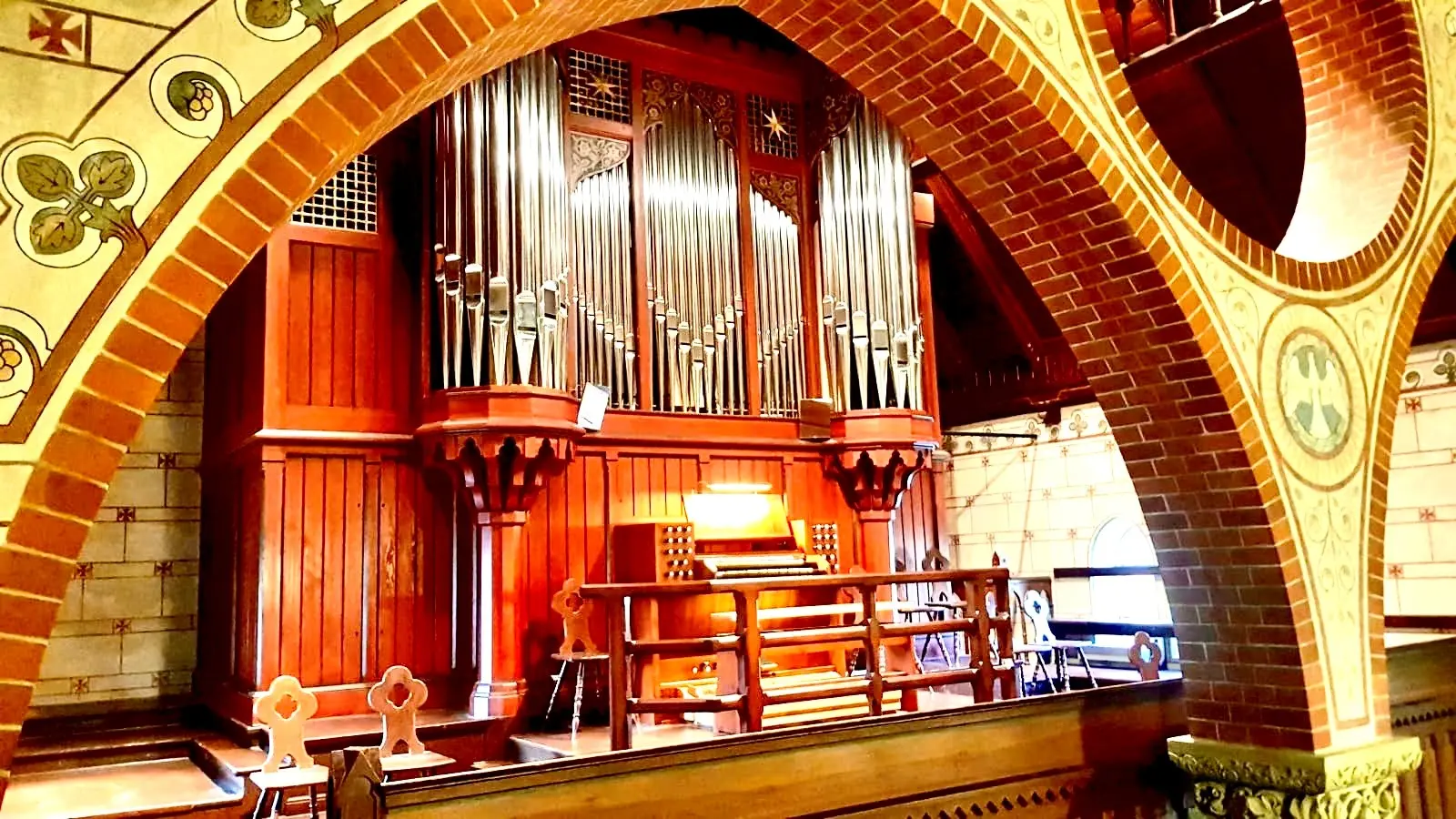 Orgelprospekt Pfingstkirche
