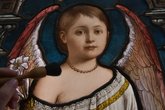 Detailansicht vom Engelsfenster nach der Sanierunng